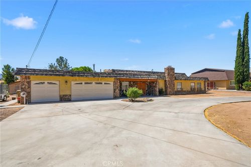 18621 Centennial Street, Hesperia, CA, 92345 | Card Image