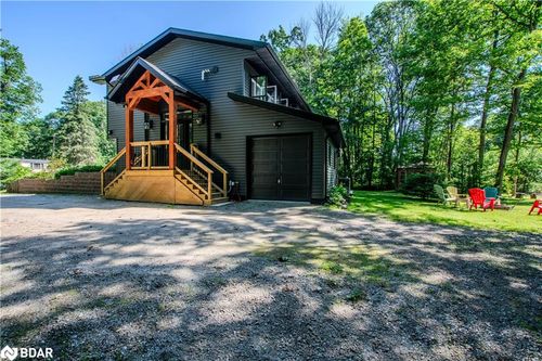 39 Becketts Sideroad, Waubaushene, ON, L0K2C0 | Card Image