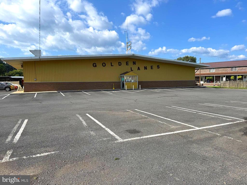 Commercial Sale in PETERSBURG 3