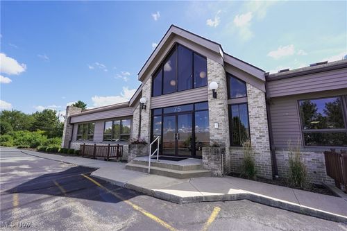 75 Milford Dr, Hudson, OH, 44236 | Card Image