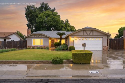 1218 W Evergreen Court, Visalia, CA, 93277 | Card Image