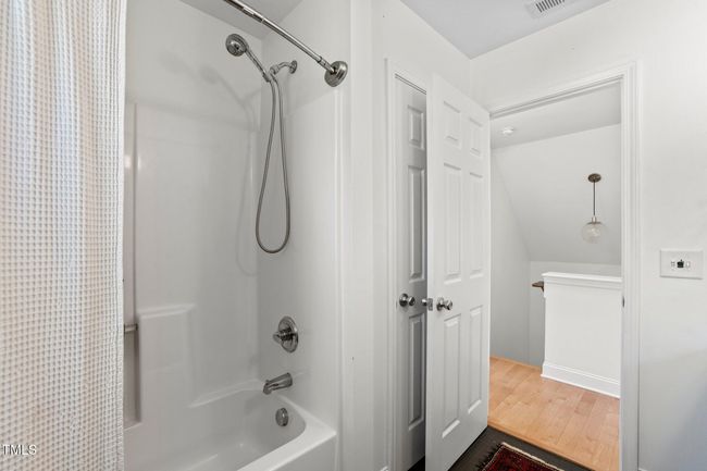 215 Haywood - 18 Interior | Image 18