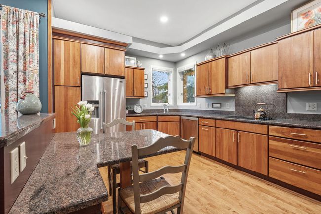 33 Summit Vw, Townhouse with 3 bedrooms, 3 bathrooms and null parking in North Oaks MN | Image 14