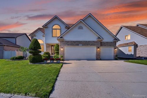 17482 Snapdragon Drive, Brownstown Charter Township, MI, 48173 | Card Image