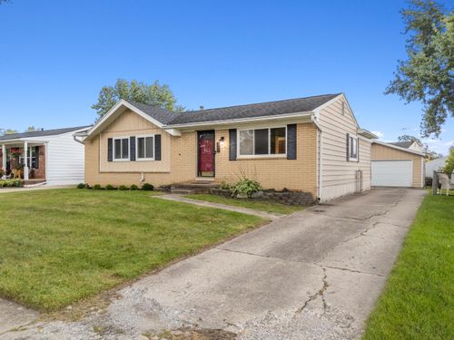 367 Harvard, South Lyon, MI, 48178 | Card Image