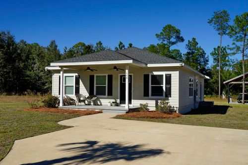 168 Engelbrecht Rd, DeFuniak Springs, FL, 32433-9040 | Card Image