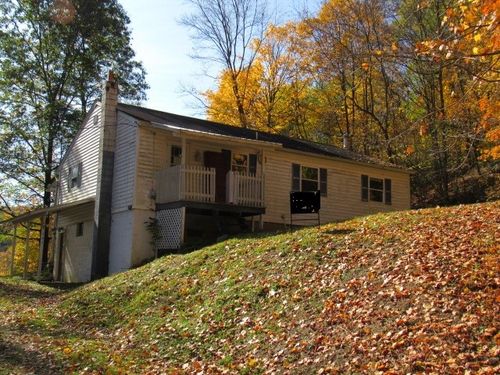 201 Phillips Rd, Clarksburg, PA, 15725 | Card Image