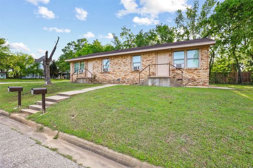 101-2-701 W Hull St, Denison, TX, 75020-5040 | Card Image