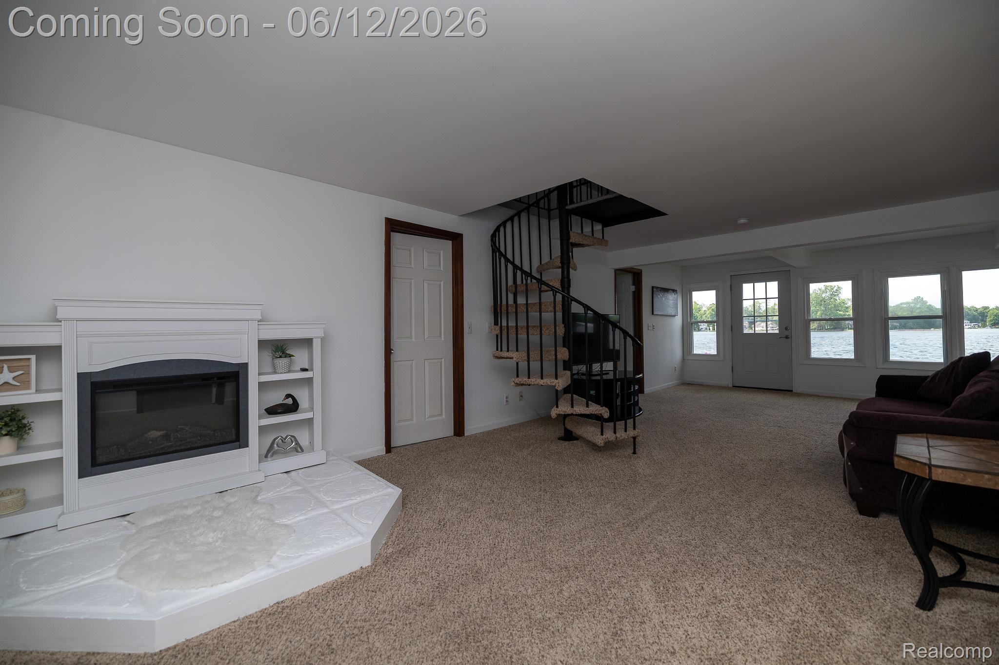 Residential in Commerce Charter Township 5