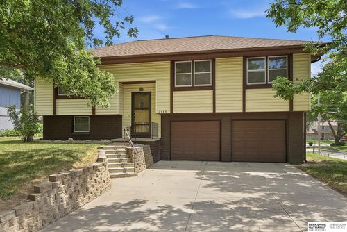 4905 Terrace Drive, Omaha, NE, 68134 | Card Image