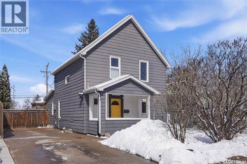 210 Cruise St, Saskatoon, SK, S7N2C3 | Card Image