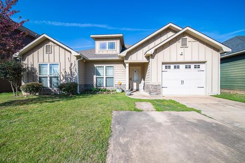 3 Hickory Heights Dr, Phenix City, AL, 36870-2396 | Card Image