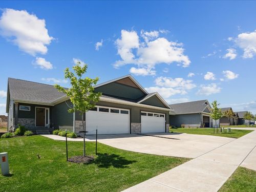 420 Dawson Dr, West Branch, IA, 52358-8803 | Card Image