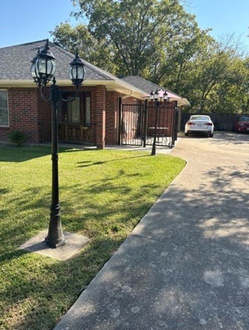 2517 Utilis St, Greenville, TX, 75401-3640 | Card Image