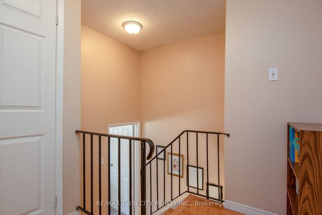 32 - 634 Strasburg Rd, Condo with 3 bedrooms, 2 bathrooms and 1 parking in Kitchener ON | Image 39