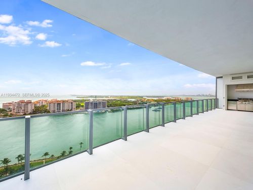 apt-2103-800 S Pointe Dr, Miami Beach, FL, 33139-7190 | Card Image