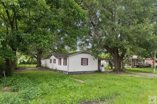 1003 Brooks St, New Boston, TX, 75570-3716 | Card Image