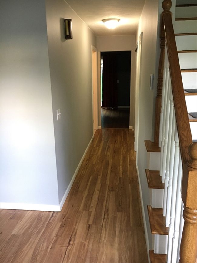 66 Locust Ave, Home with 4 bedrooms, 4 bathrooms and 4 parking in Worcester MA | Image 17