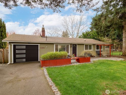24309 47th Ave Se, Woodinville, WA, 98072-8643 | Card Image