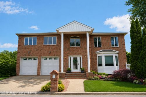 9 Prague Court, Staten Island, NY, 10309 | Card Image