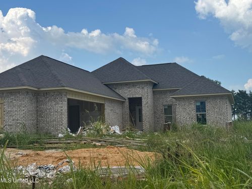 136 Huntersway Dr, Canton, MS, 39046-1299 | Card Image