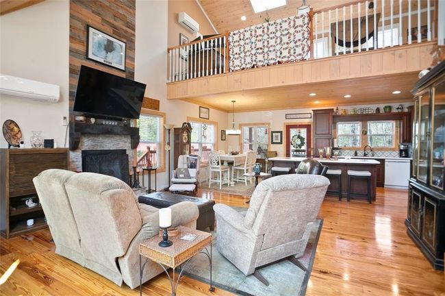 1466 Newport Dr, House other with 3 bedrooms, 3 bathrooms and 1 parking in Ellijay GA | Image 5