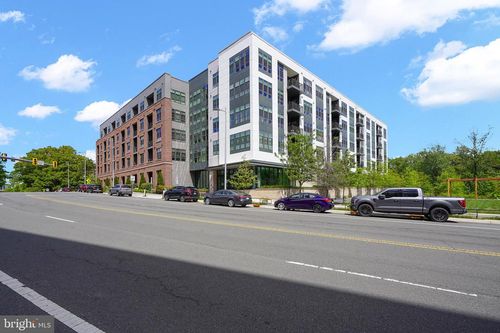 221-1761 Old Meadow Rd, MCLEAN, VA, 22102-4345 | Card Image