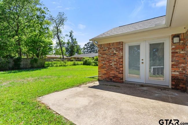 2213 Suanne Dr, House other with 3 bedrooms, 2 bathrooms and null parking in Tyler TX | Image 28