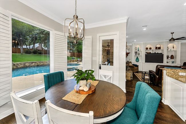 8917 Crest Wood Dr, House other with 4 bedrooms, 4 bathrooms and null parking in Fort Worth TX | Image 10