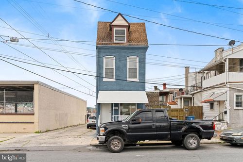 910 Pike St, READING, PA, 19604-1911 | Card Image