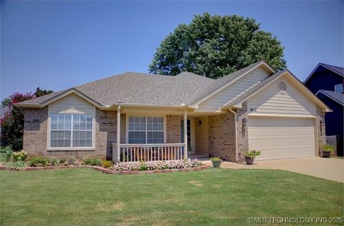 1812 W Jefferson St, Broken Arrow, OK, 74011-4291 | Card Image