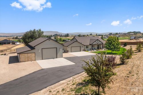 3902 Vista Ridge Ln, New Plymouth, ID, 83655-5067 | Card Image