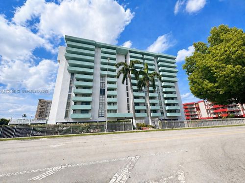 501-1825 W 44th Pl, Hialeah, FL, 33012-7444 | Card Image