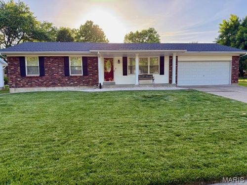 6 El Perro Dr, Saint Peters, MO, 63376-1127 | Card Image