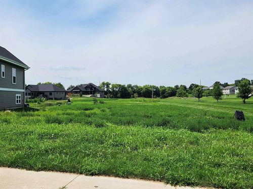 814 Capitol Drive Drive, Dane, WI, 53529 | Card Image