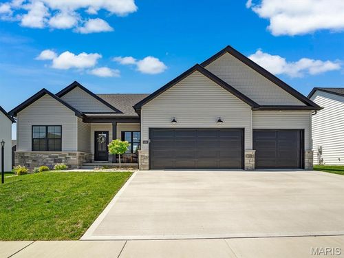 3160 Ashley Dr, Glen Carbon, IL, 62034-3005 | Card Image