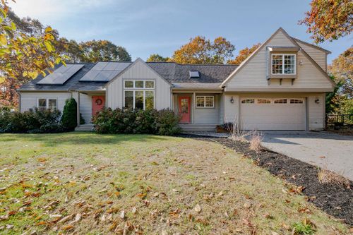 2 Woodvue Circle, Forestdale, MA, 02644 | Card Image