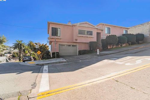 1601 Newhall St, San Francisco, CA, 94124-2236 | Card Image