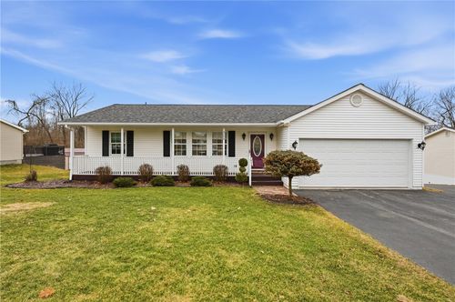 3699 Mitchell Rd, New Castle, PA, 16105-2951 | Card Image