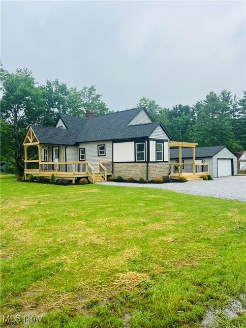 6201 Peck Rd, Ravenna, OH, 44266-8859 | Card Image