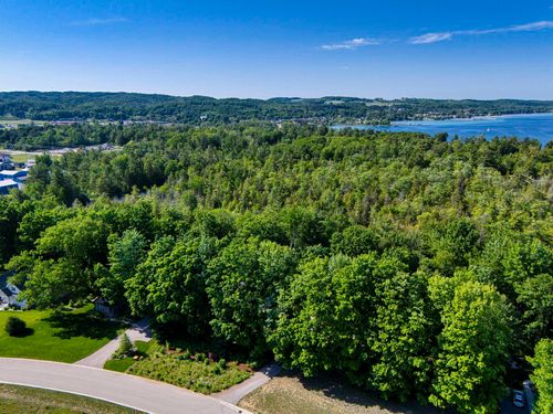 Unit 5 E Ora Lee Ln, Suttons Bay, MI, 49682 | Card Image