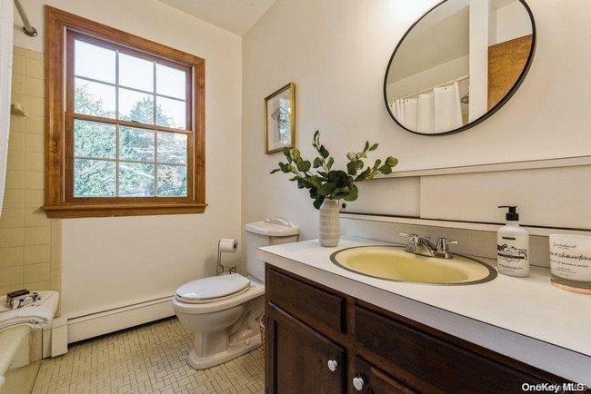 158 Chestnut Cir, House other with 3 bedrooms, 2 bathrooms and null parking in Northport NY | Image 11