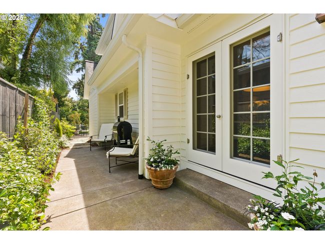 817 D Ave, House other with 3 bedrooms, 4 bathrooms and 2 parking in Lake Oswego OR | Image 22