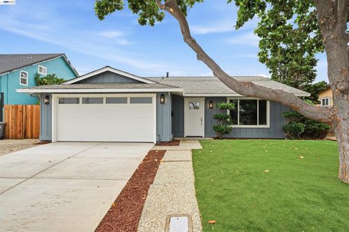 3044 San Andreas Dr, Union City, CA, 94587-2851 | Card Image
