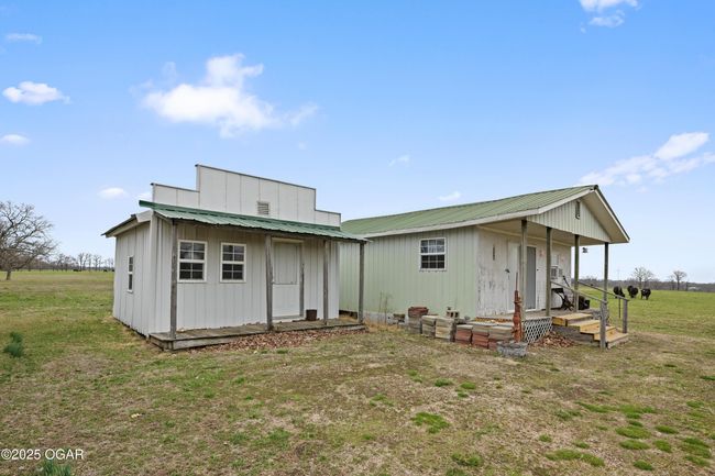 2822 Hwy Yy, House other with 3 bedrooms, 2 bathrooms and null parking in LaRussell MO | Image 14