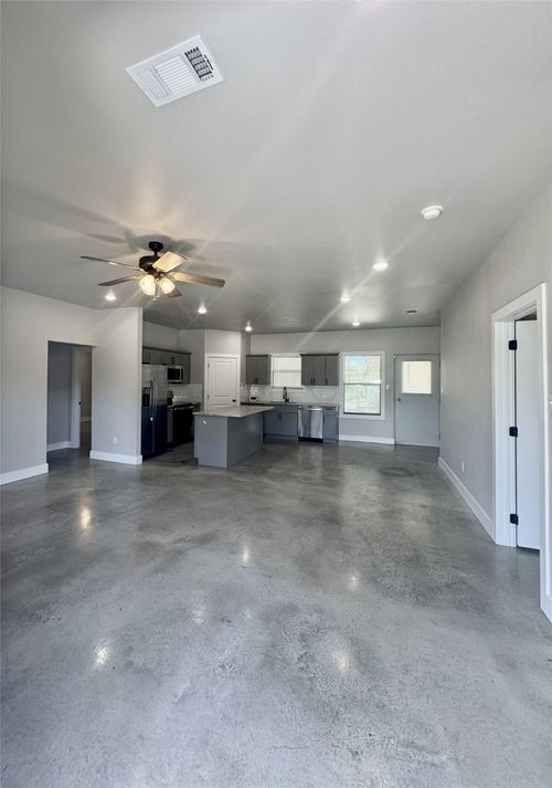 601 Monticello Dr, Springtown, TX, 76082-6863 | Card Image