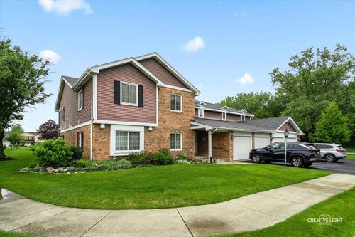 2c-714 Maplewood Ct, Willowbrook, IL, 60527-7538 | Card Image