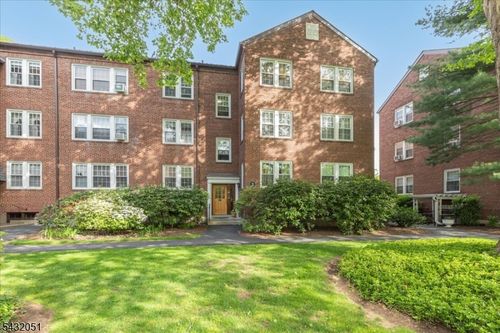 3-2b-217 Prospect Ave, Cranford, NJ, 07016-6203 | Card Image