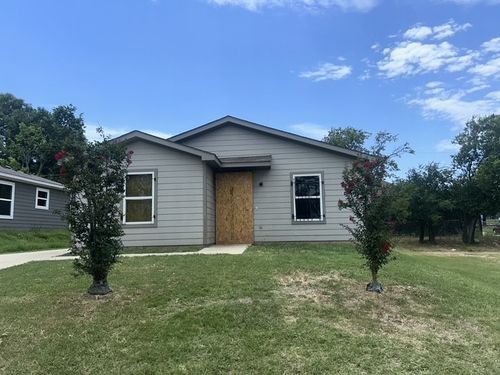 1504 Avenue D, Fort Worth, TX, 76104-5403 | Card Image