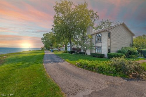 4502 Edgewater Dr, Sheffield Lake, OH, 44054-1305 | Card Image